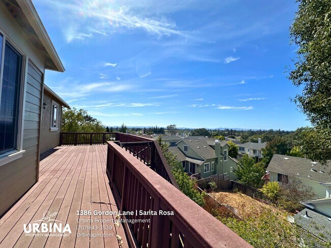 Building Photo - 1386 Gordon Ln