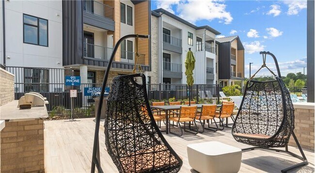 Building Photo - 12601 McCallen Pass