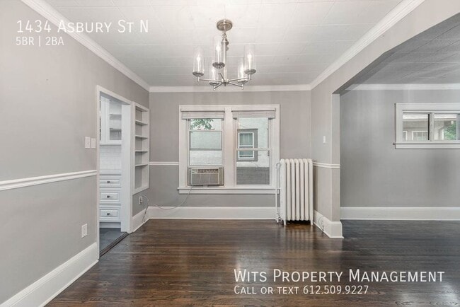 Building Photo - 1434 Asbury St N