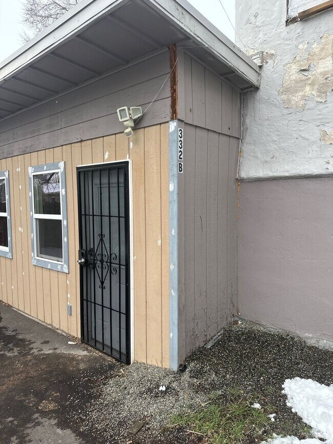 Building Photo - N10th332