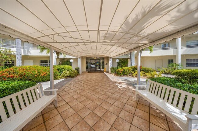 Building Photo - 805 Cypress Blvd