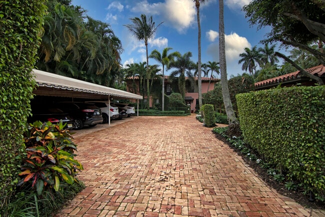 Building Photo - 226 Chilean Ave