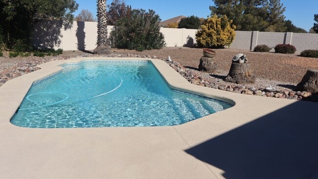 Building Photo - In ground Pool