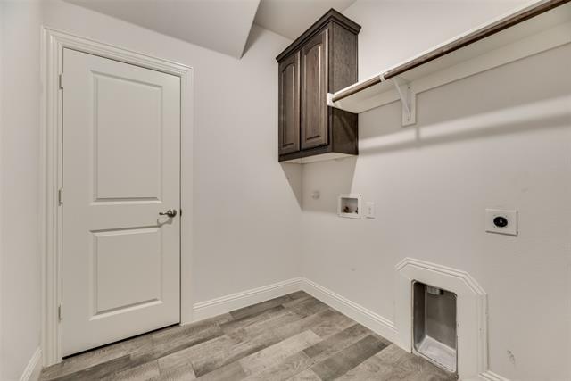 Building Photo - 10813 Brownwood Pl