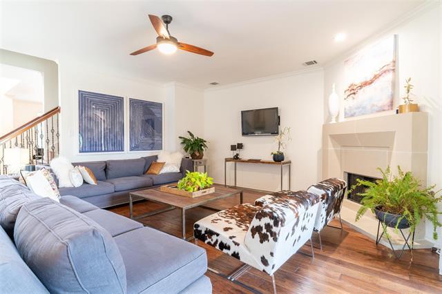 Building Photo - 10451 Enchanted Meadow Dr