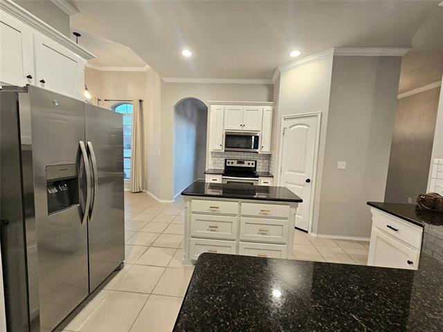 Building Photo - 312 Portland Ct