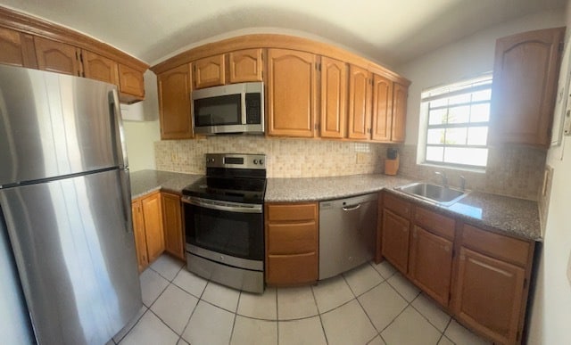 Kitchen with Granite & SS appliances - 6221 SW 138th Ct