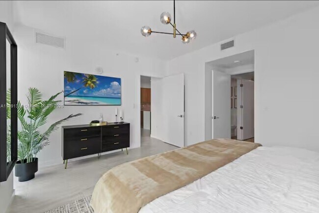 Building Photo - 3900 Biscayne Blvd