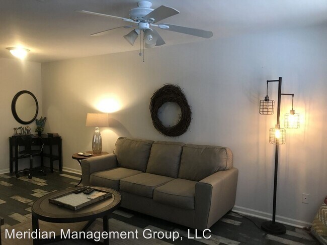 Building Photo - 2 br, 1.5 bath House - 101 Lilli Lane