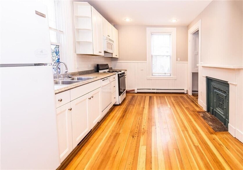 Building Photo - 191 Power St