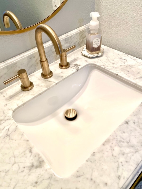 Building Photo - 110 Honeysuckle Ct