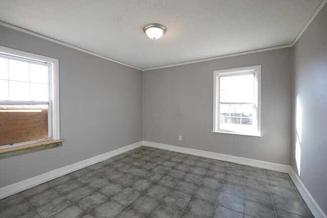 Building Photo - 2361 Joy Ln