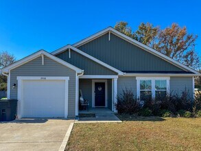 Building Photo - Beautiful 3 Bed 2 Bath Home in Stedman