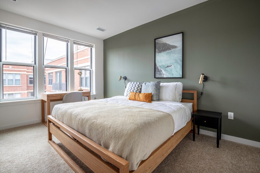 Building Photo - 4909 Auburn Ave