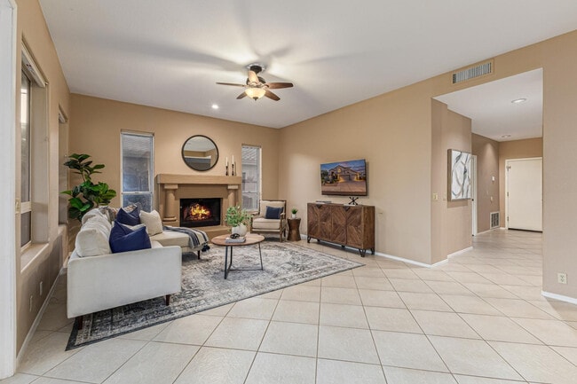 Building Photo - 4843 E Windstone Trl