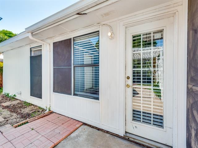 Building Photo - 1321 Flameleaf Dr