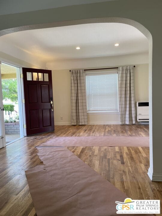 Building Photo - 3163 Pine Ave