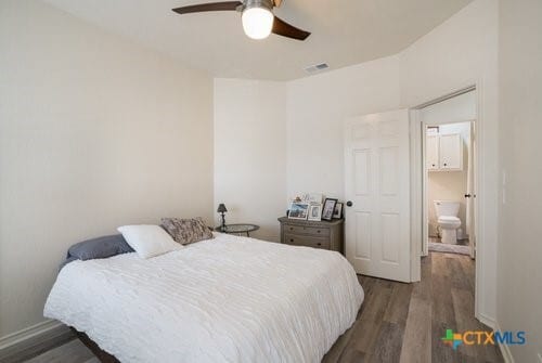 Building Photo - 1005 N LBJ Dr