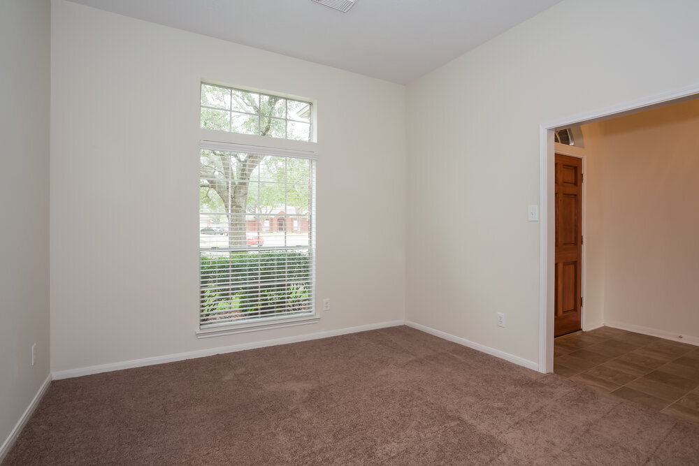 Building Photo - 4427 W Thunderwood Cir