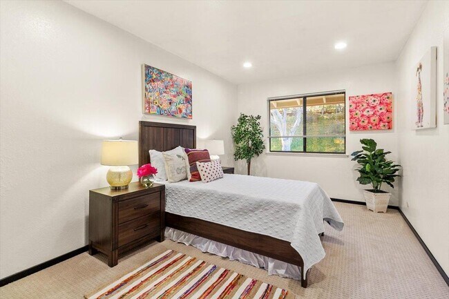 Building Photo - 20720 4th St