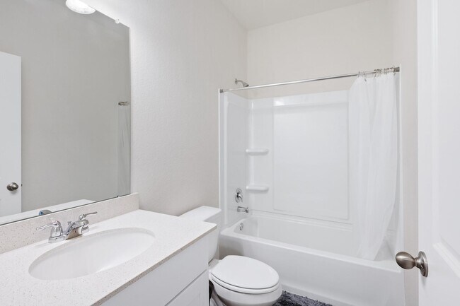 Building Photo - 6310 Highland Bnd Dr