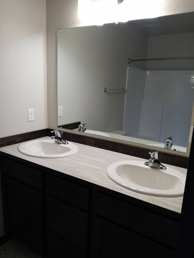 Building Photo - Beautiful Brand New Post Falls Home on the Prairie