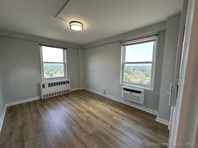 Building Photo - 91 Strawberry Hill Ave