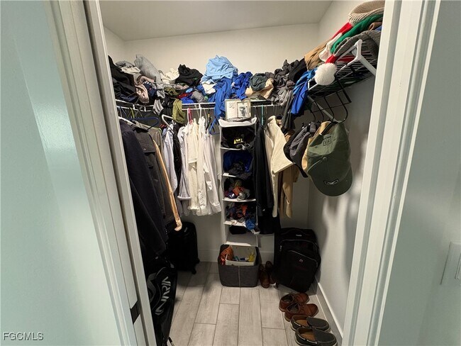 Building Photo - 2606 10th St SW