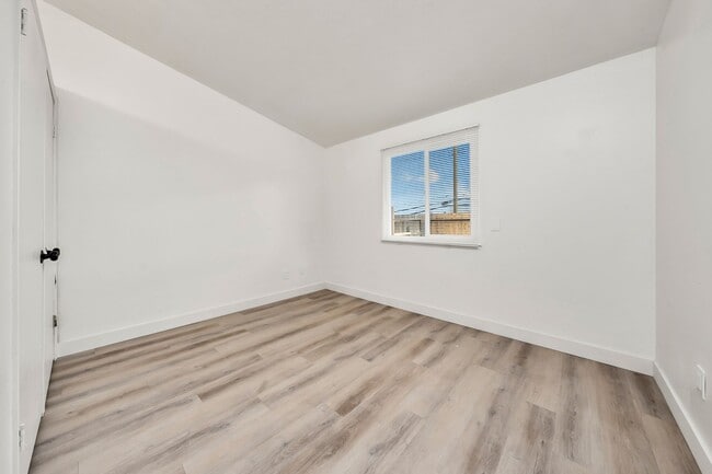 Building Photo - Available Now Fully Remodeled Updated 3 Bedroom 1 Bath Home