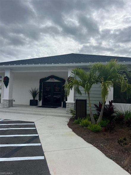 Building Photo - 18461 Copperhead Ct N