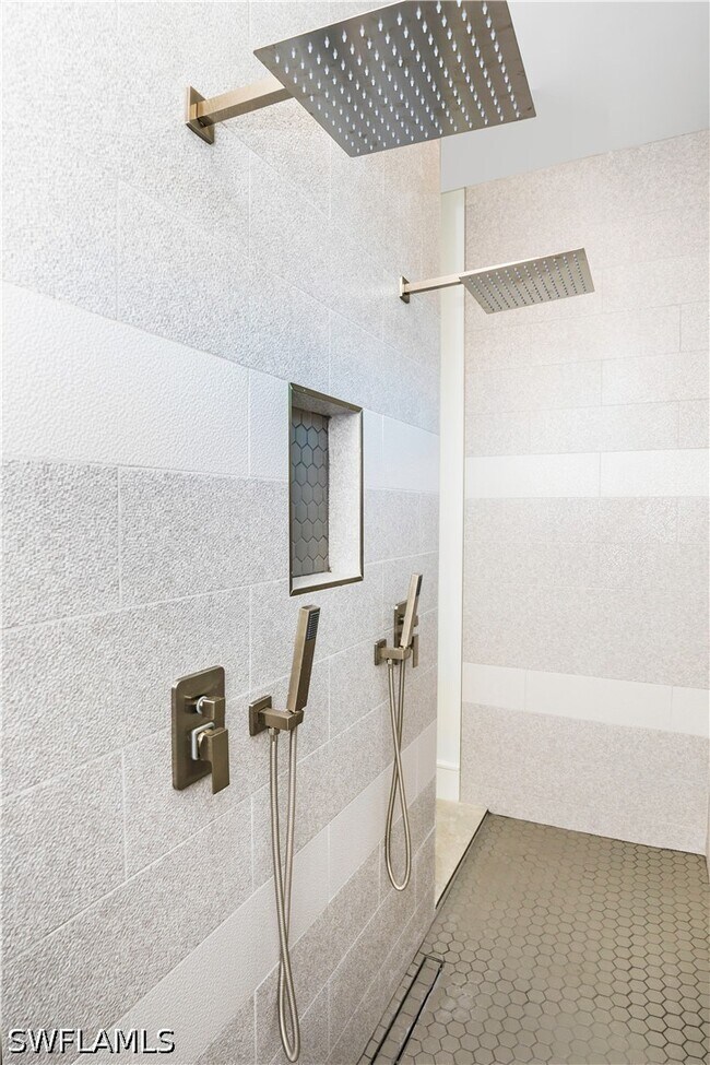 Building Photo - 231 Legacy Ct