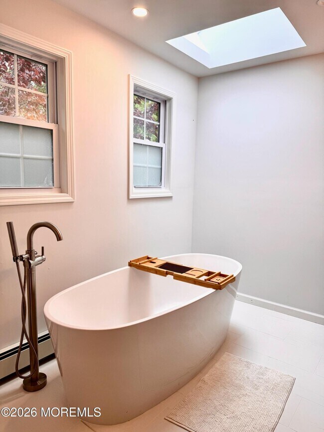 Building Photo - 561 Monmouth Ave