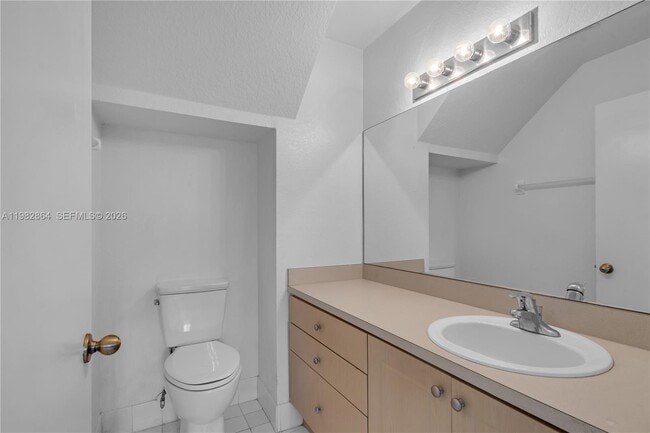 Building Photo - 2400 SW 87th Way