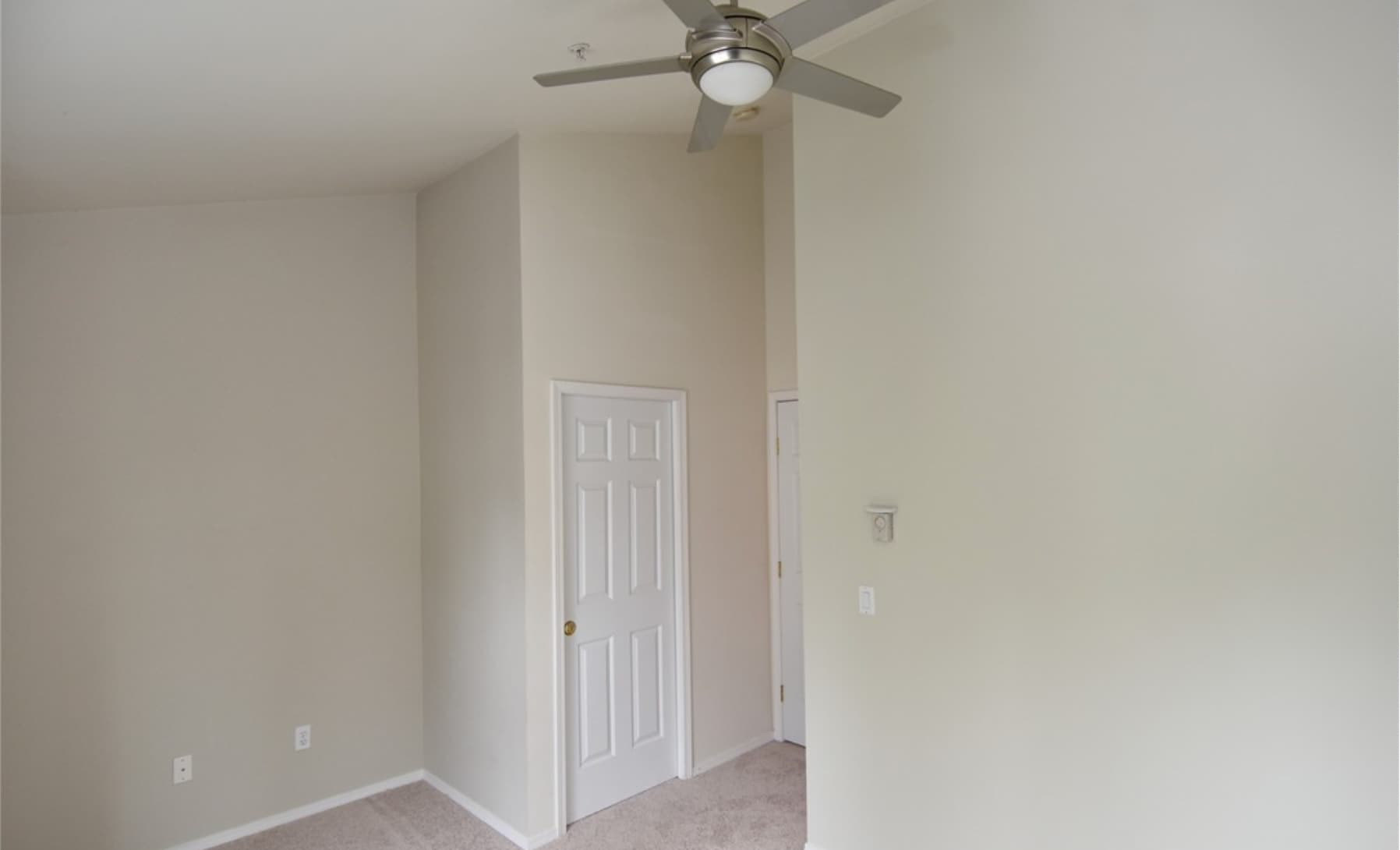 Building Photo - 16125 Juanita Woodinville Way NE