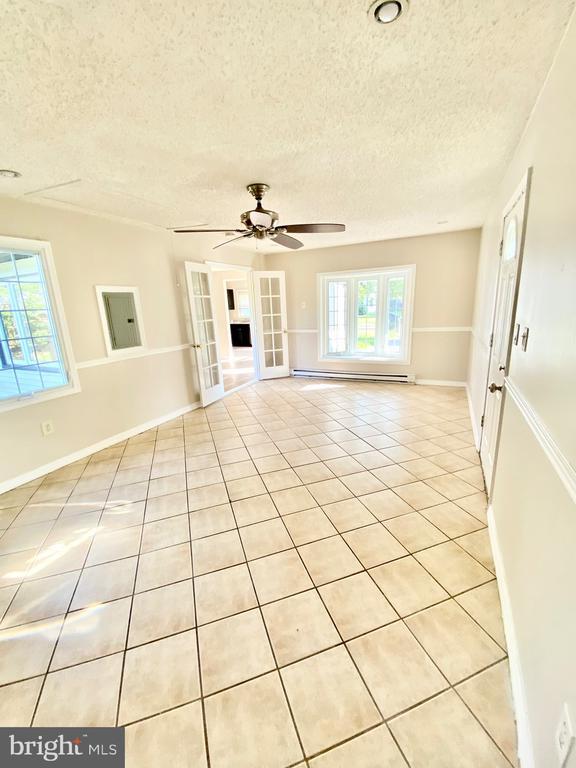 Primary Photo - 46 Beaverdale Ln