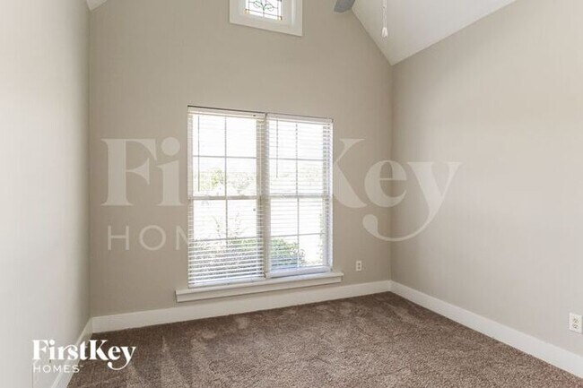 Building Photo - 1017 Emerald Ridge Dr