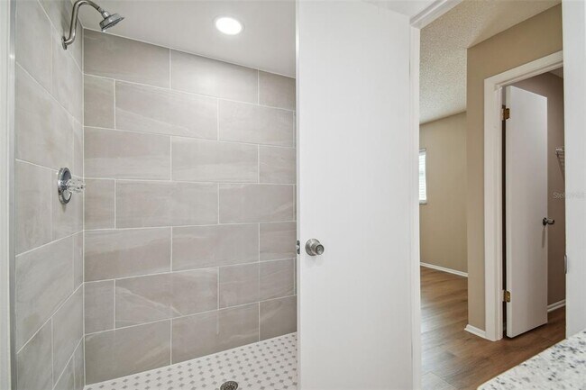 Building Photo - 11611 Bear Paw Ln