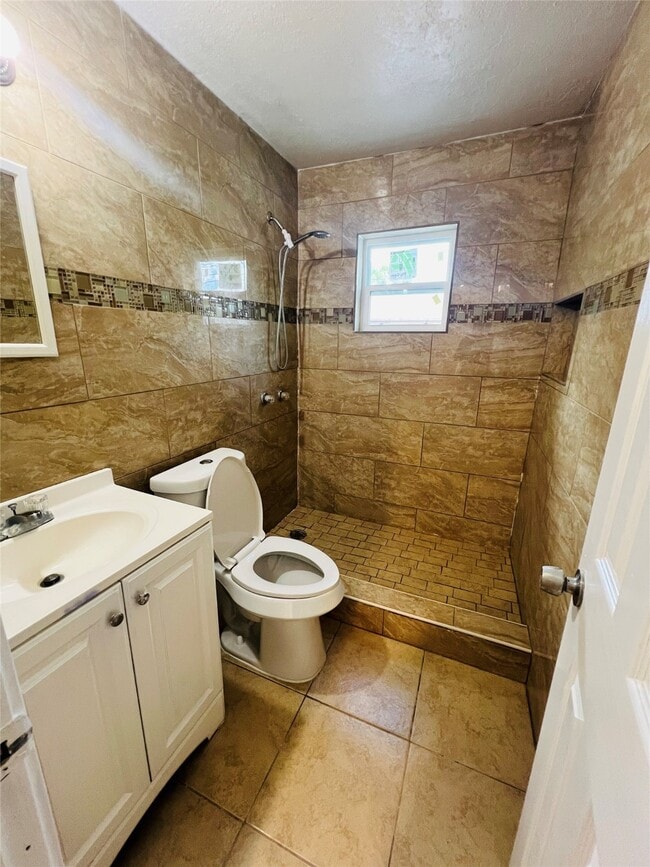 Building Photo - 10429 Pillot St