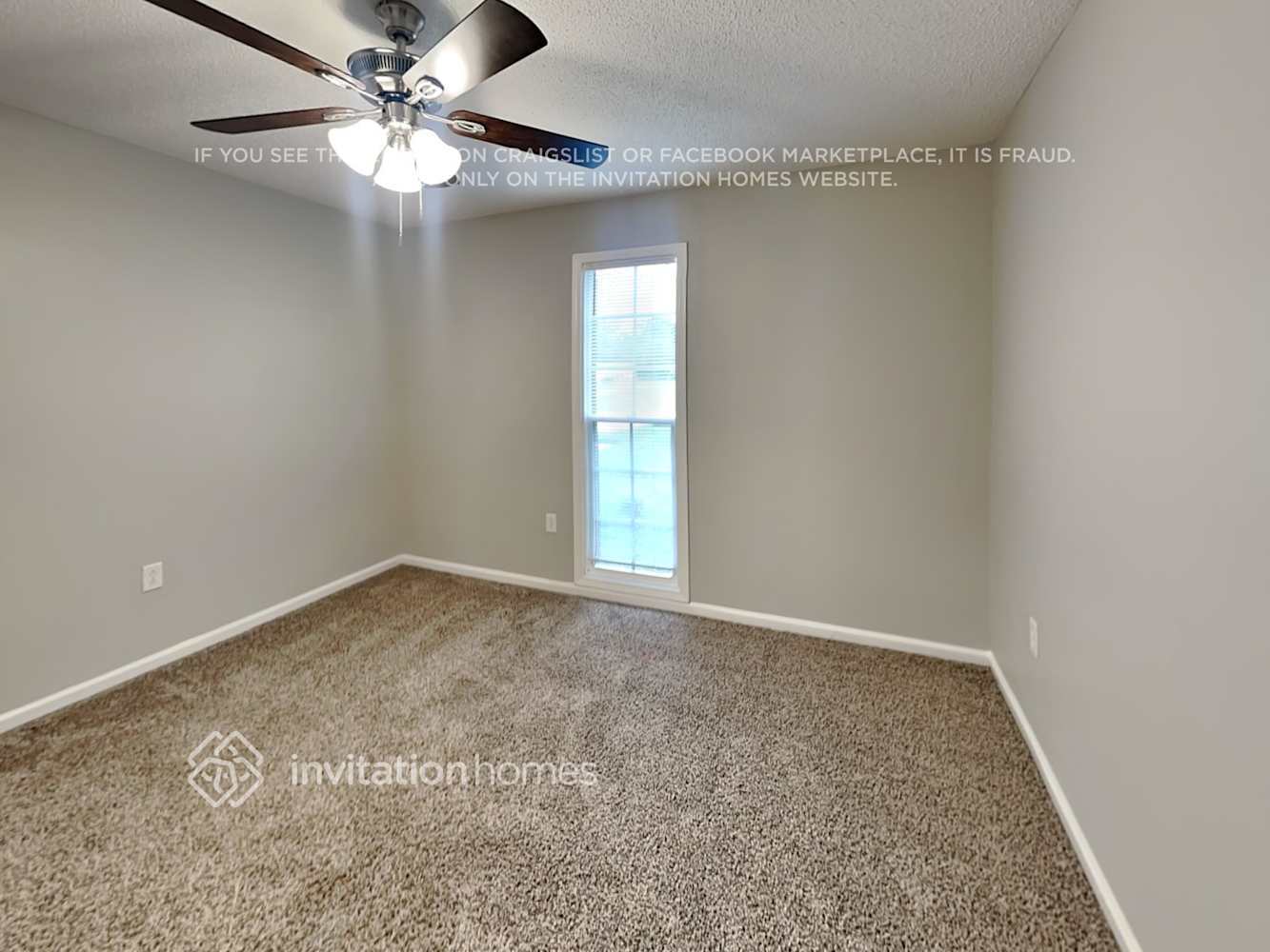 Building Photo - 321 Tamarack Dr