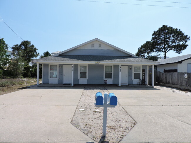 Building Photo - 5931 Pinetree Ave