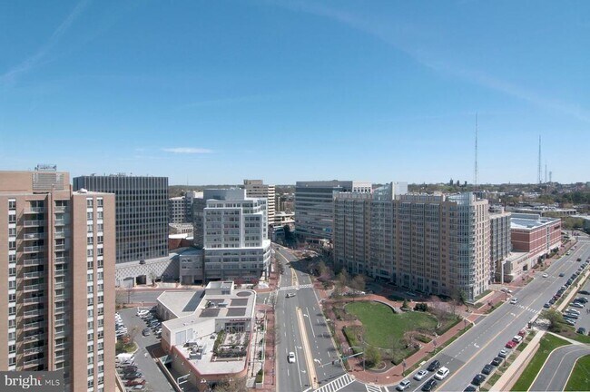 Building Photo - 5500 Friendship Blvd