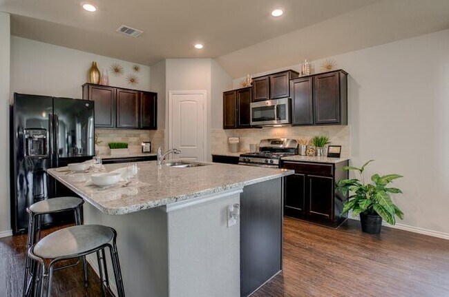 Building Photo - 31661 Nimbus Dr