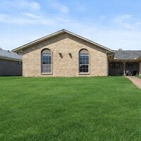 Building Photo - 15839 El Estado Dr