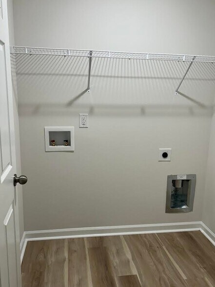 Building Photo - 403 Grand Oaks Dr