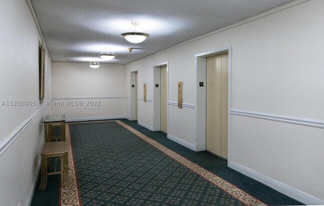 Building Photo - 5601 Collins Ave