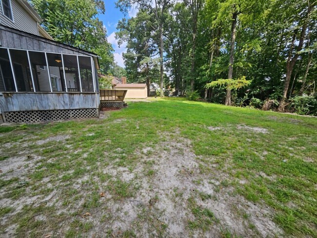 Building Photo - 413 Saddle Ct