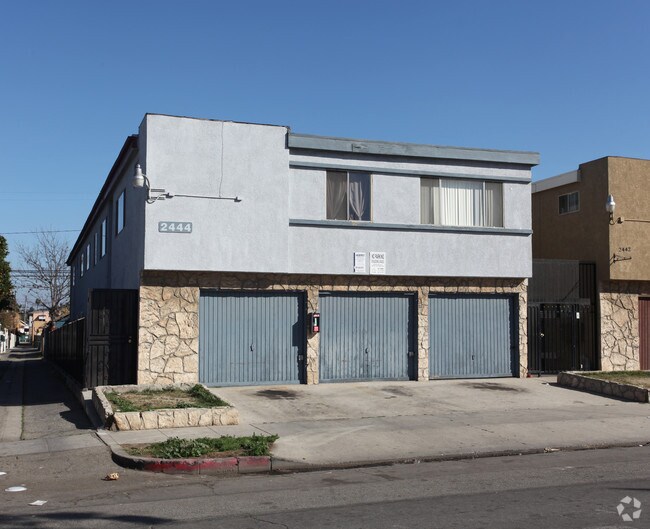 Building Photo - 2444 Pasadena Ave