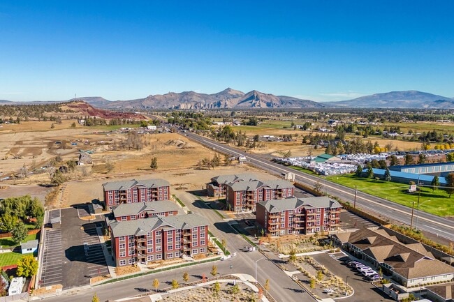 Building Photo - Fall Savings are HERE! $50 Look and Lease ...