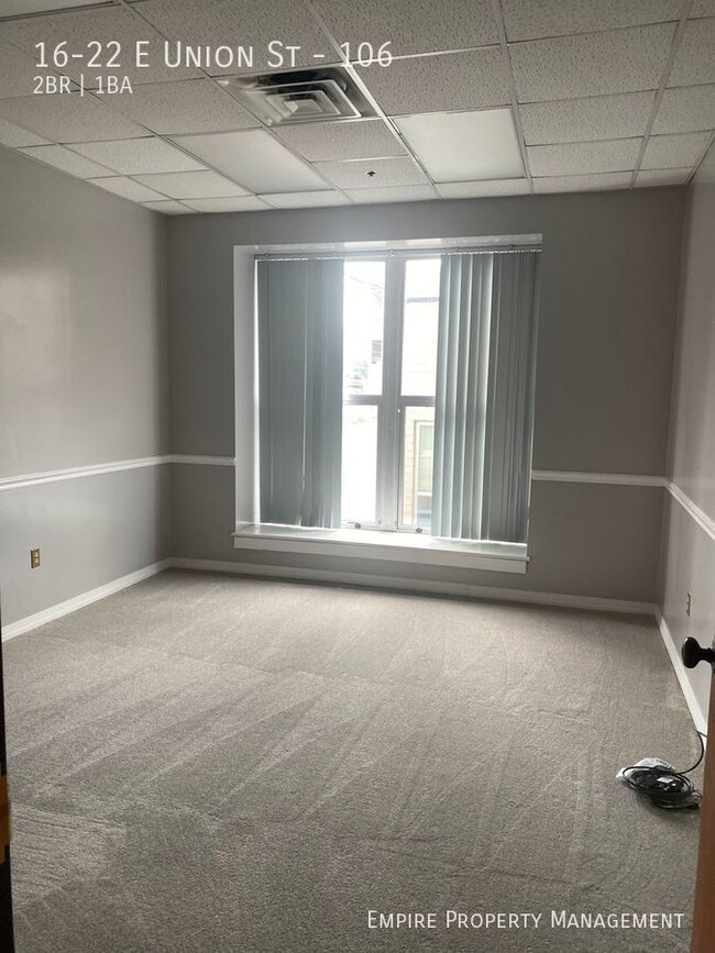 Building Photo - Under New Ownership and Management! 2 bed,...