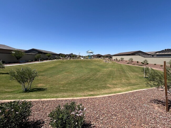 Building Photo - 17449 W Eva St